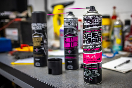Muc-Off - Smar offroad na zmienne warunki pogodowe, baza ceramiczna - 400ml - Off-Road All-Weather Chain Lube